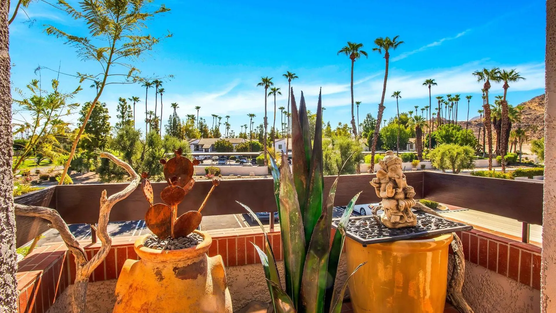 Palm Springs Getaway - A Ryson Property Palm Springs
